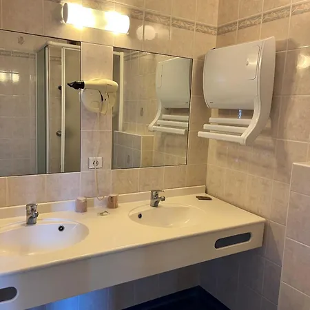 Hotel Du Nord - Ville-haute 2*