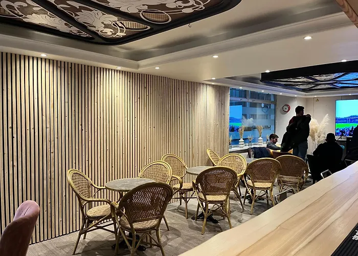 Du Nord - Ville-haute Hotell 2*