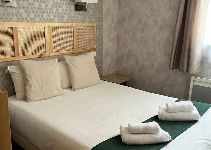 Hotel Du Nord - Ville-haute Saint-Flour (Cantal)