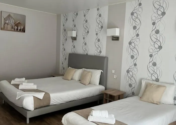 Hotel Du Nord - Ville-haute Saint-Flour (Cantal)