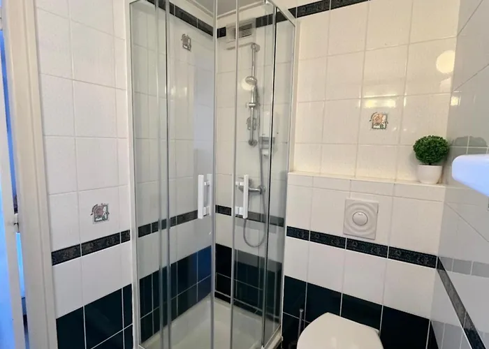 Du Nord - Ville-haute 2* Saint-Flour (Cantal)