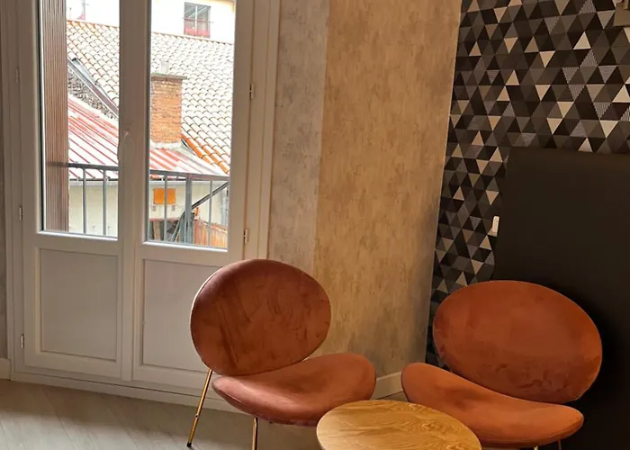 Hotel Du Nord - Ville-haute Saint-Flour (Cantal)